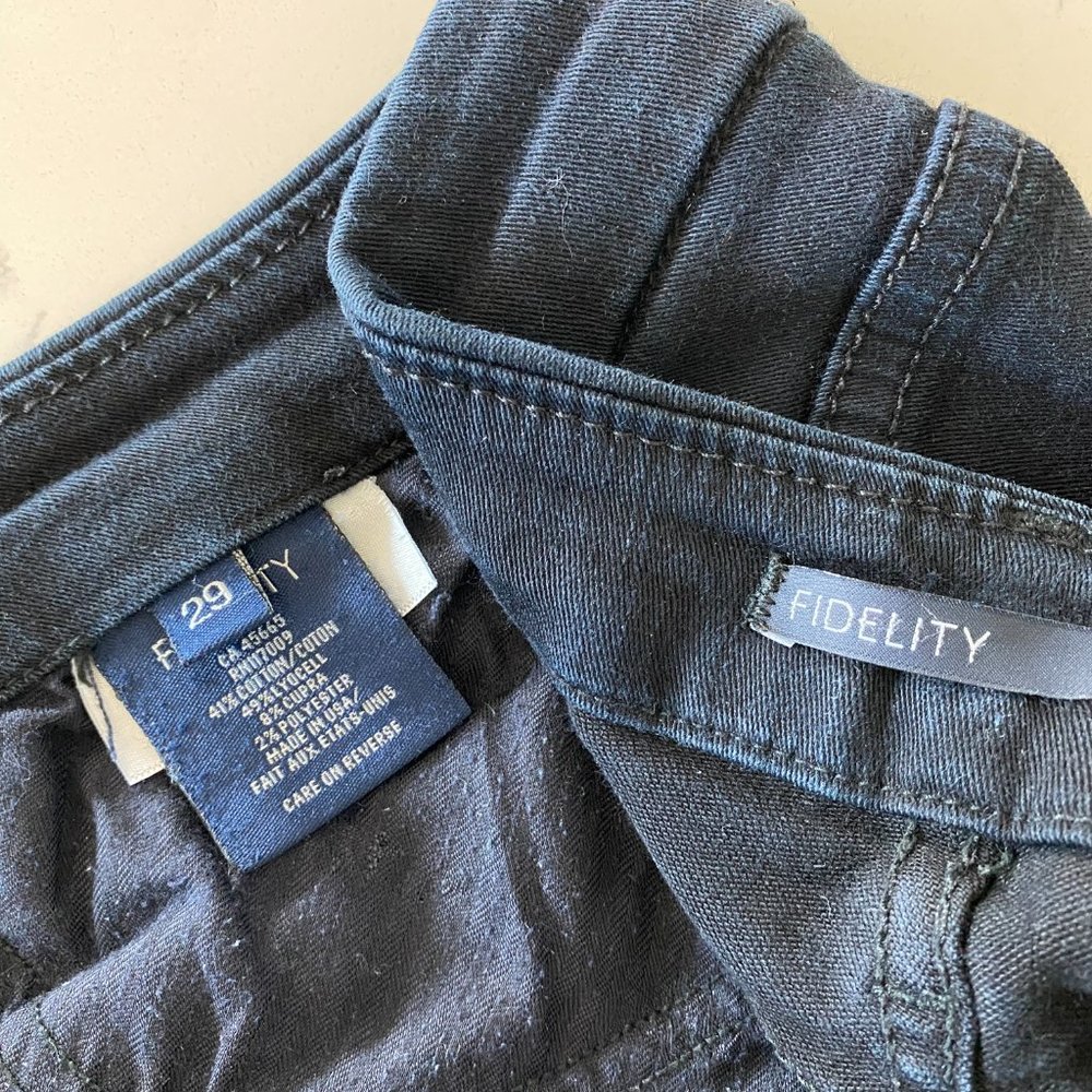 Fidelity women's size 29 mid-rise black skinny jeans - Picture 3 of 3